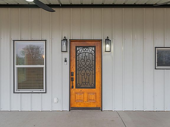 3rd image of 4011 County Road 219