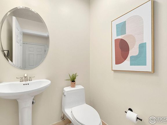 5th image of 1827 N Grant St #604