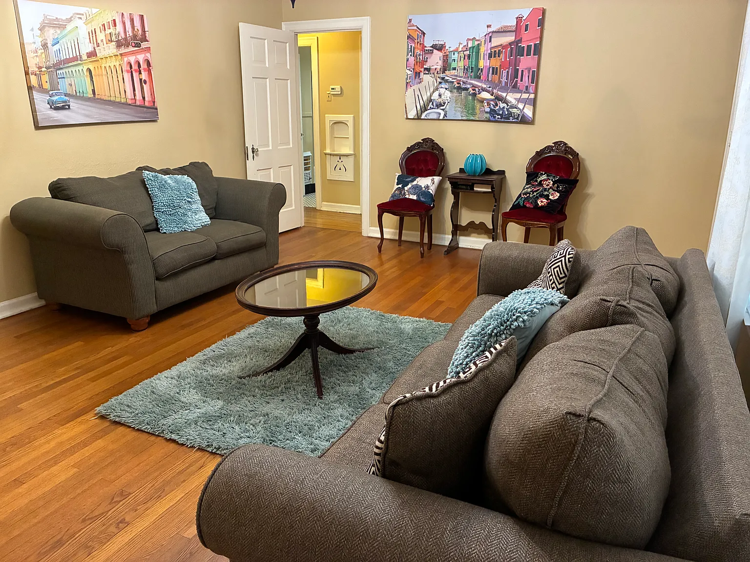 2 bed, 1300 sqft, $1,375 — Photo 2