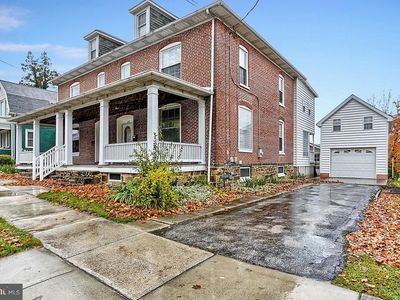 216 Lincolnway E, New Oxford, PA, 17350