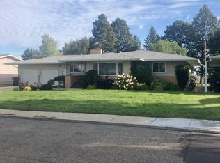 414 Sigmund St, Glendive, MT 59330