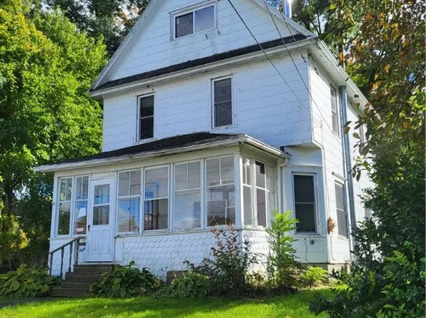 8 Watrous St, Perry, NY 14530