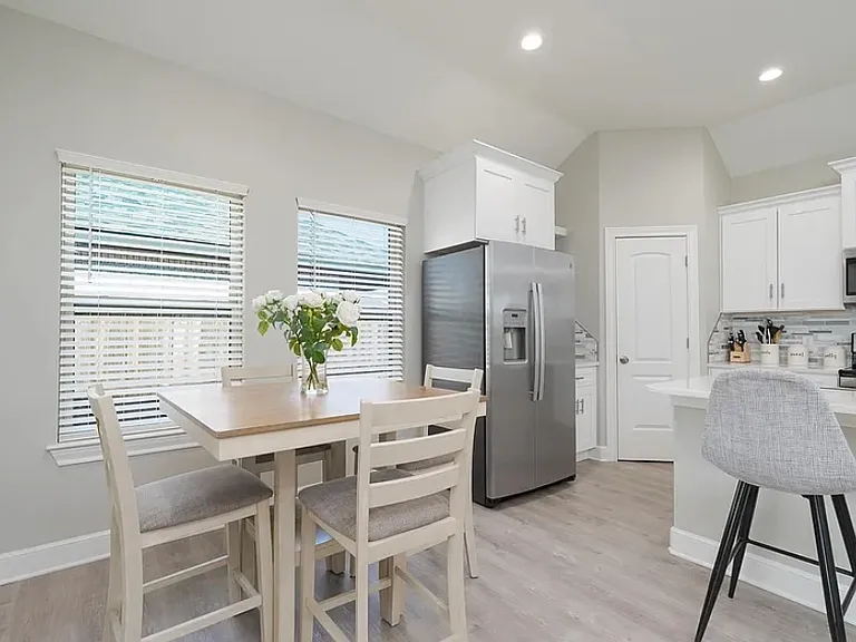 306 Evening Shade Ln — Photo 11