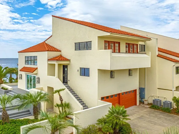1 Port Royal Way #1 & 3, Pensacola, FL 32502