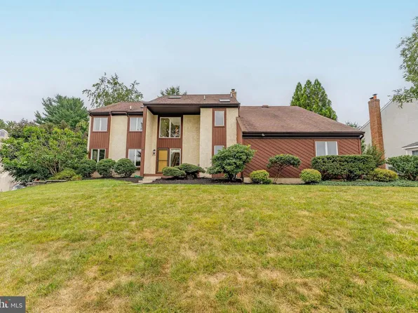 273 Spring Run Ln, Downingtown, PA 19335