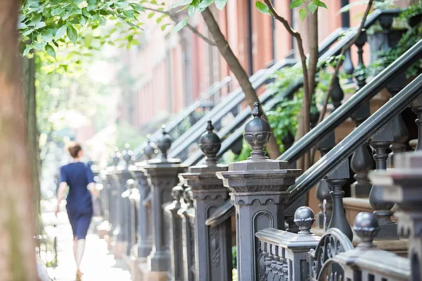 Rented by Compass | media 28