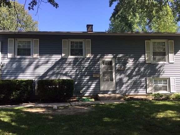 2nd image of 2109 Belmont Ave