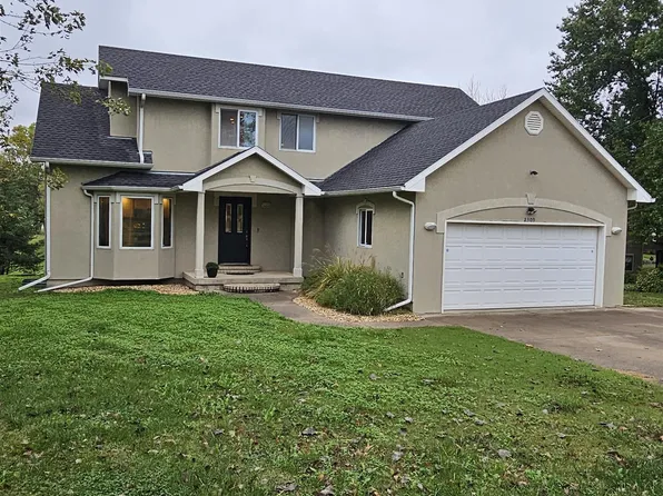 2309 Sunset Lake Dr, Emporia, KS 66801