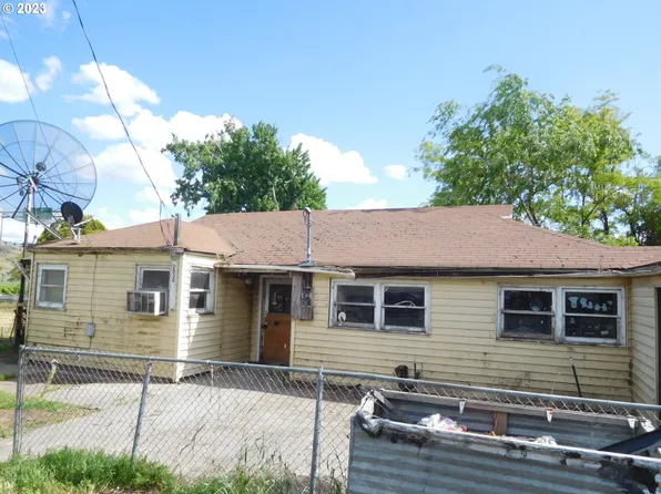 2030 Cherry St, Umatilla, OR 97882