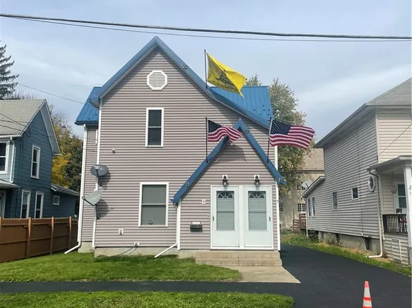 7-9 S Maple St, Corning, NY 14830
