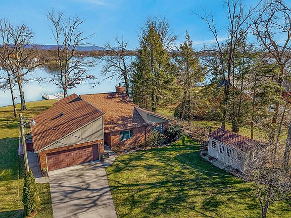 2nd image of 2115 S Ona Rd