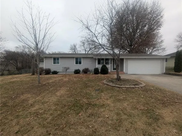 201 S West St, Concordia, MO 64020