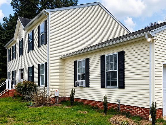 2nd image of 10156 Pineview Rd