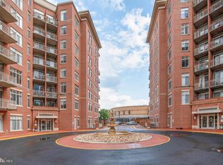 4490 Market Commons Dr UNIT 312, Fairfax, VA 22033