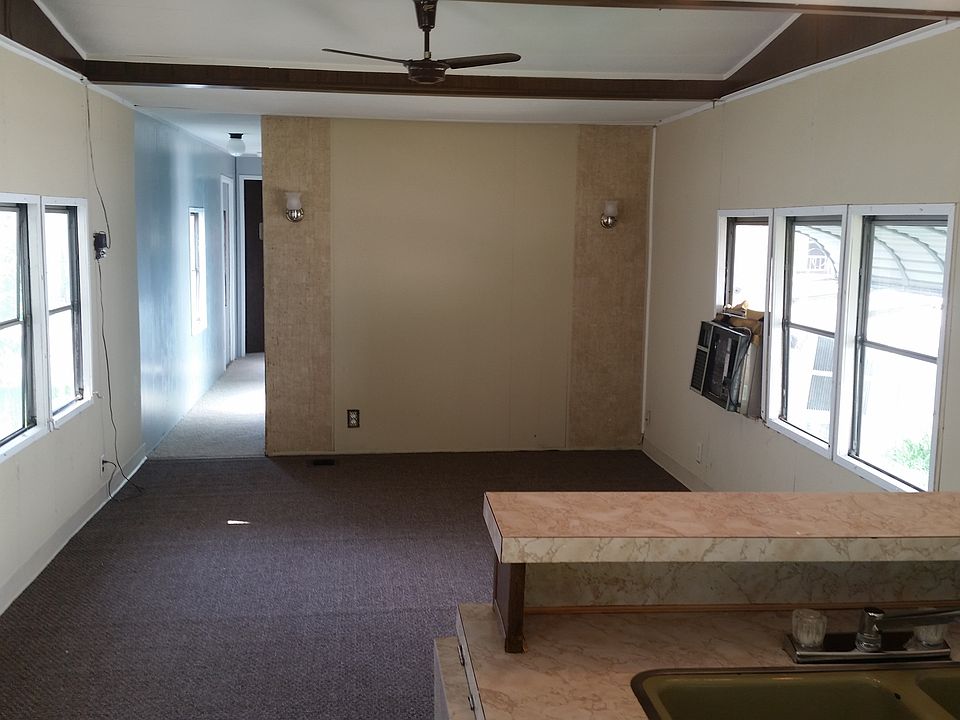 1st image of 121 Plaza Ct