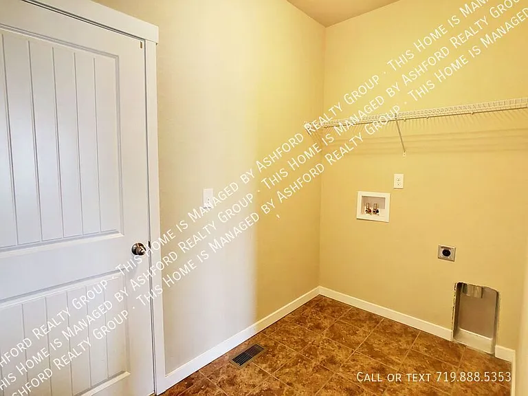 10111 Jaggar Way — Photo 22