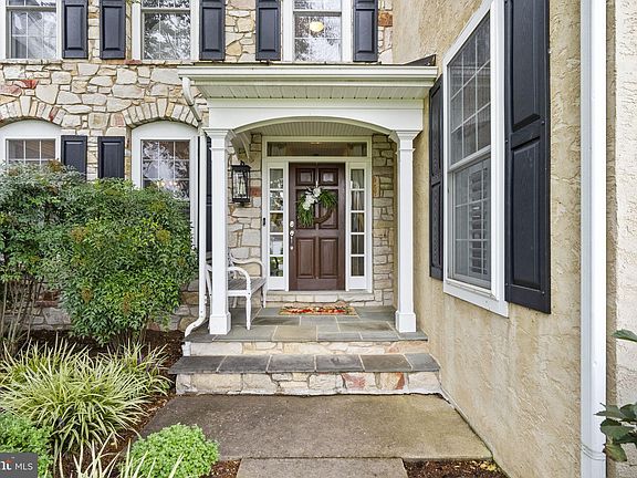 2nd image of 704 Shagbark Dr
