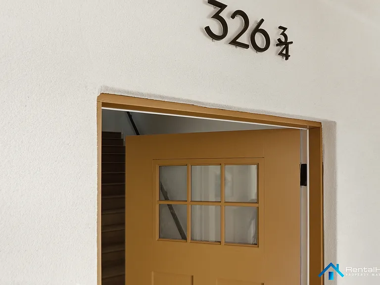 326 3/4 N La Fayette Park Pl — Photo 2
