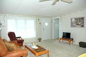 2nd image of 405 Palm Ave