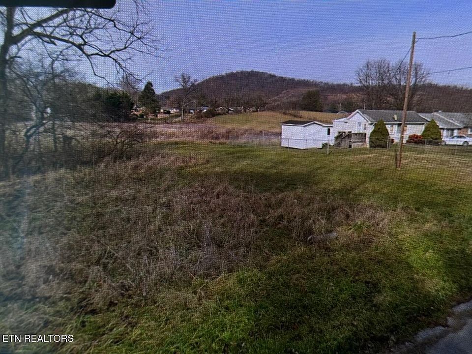 2nd image of Piedmont St