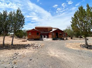 15 Crawford Rd, Ash Fork, AZ 86320