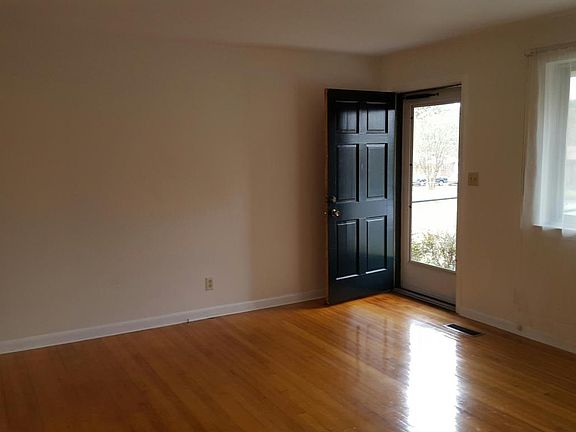 2nd image of 6203 Laguana Dr