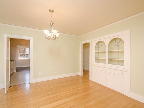3rd image of 1137 38th St