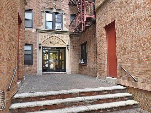 3rd image of 4342 45th St APT 5N