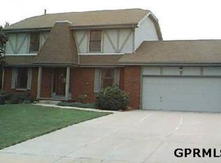 4644 S 154th Crescent Ave, Omaha, NE 68137