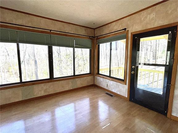 5th image of 596 Ripshin Mountain Rd