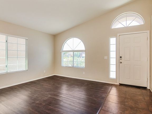 4th image of 2718 W Pecan Rd