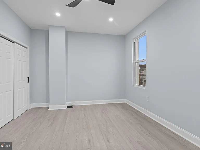 1612 S 24th St — Photo 16