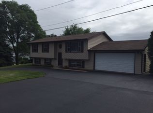 24485 W Oak St, Round Lake, IL