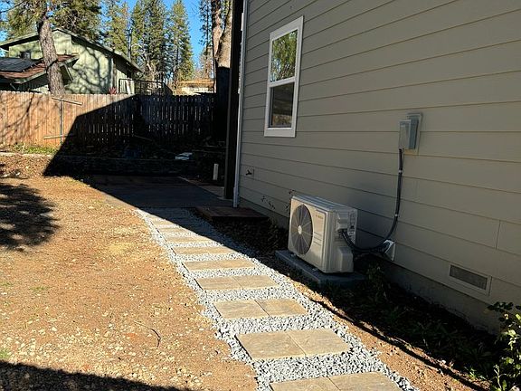 3rd image of 11578 Shangrila Ln