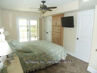 3rd image of 221 59th St #East