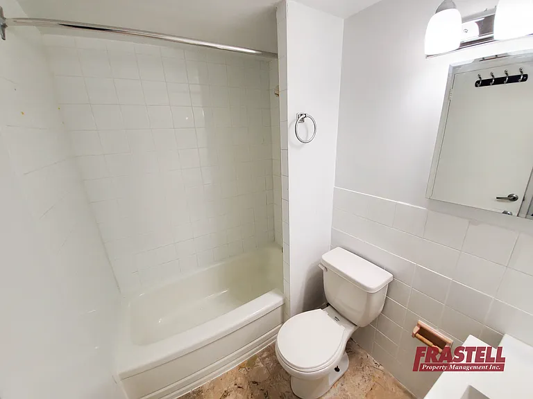 55 Erskine Ave — Photo 18