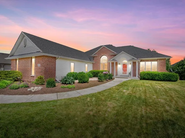 W172N7810 Shady LANE, Menomonee Falls, WI 53051