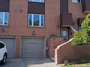 2606 Midland Ave #3B, Toronto, ON M1S 1R5