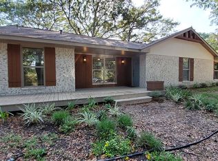 486 Hickory Creek Rd, Bellville, TX 77418