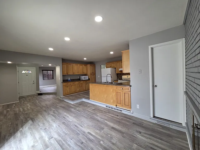 8232 San Marco Blvd — Photo 4