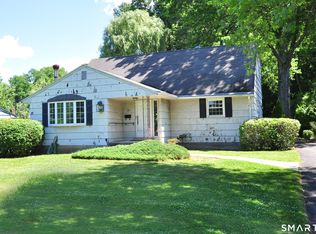 18 Ely Circle, Windsor, CT 06095