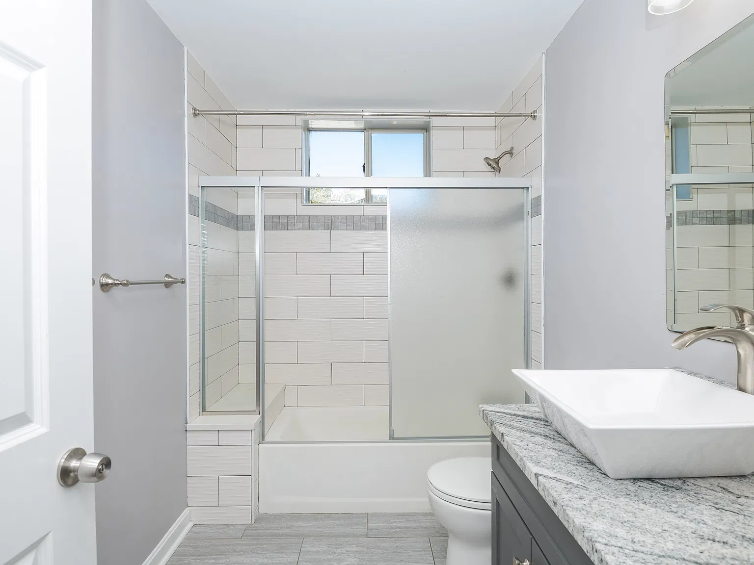 4 bed, 2200 sqft, $4,500 — Photo 3
