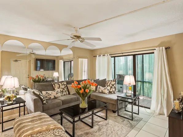 1102 Green Pine Boulevard #H1, West Palm Beach, FL 33409