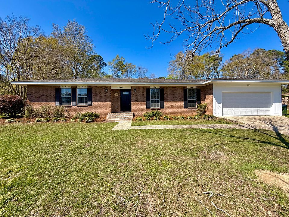 1st image of 717 Berkshire Dr
