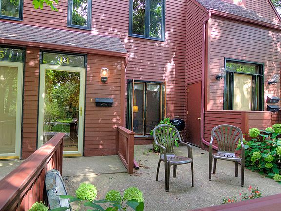 2nd image of 14 Irvine Park #14A