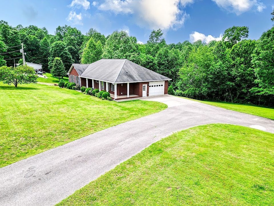 1st image of 868 Arlington Ridge Rd