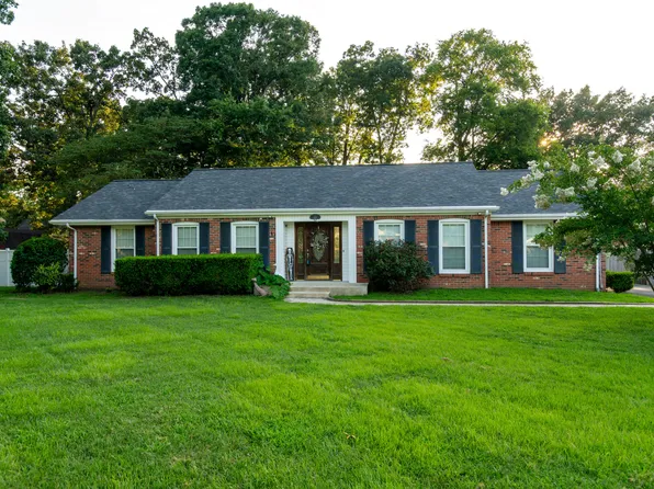 119 Nickell Heights Rd, Paducah, KY 42003