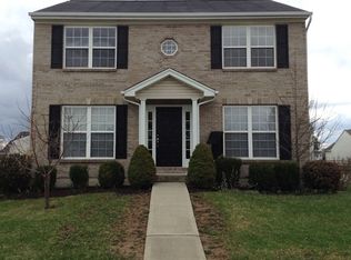 8888 Woolstone Ct, Maineville, OH 45039