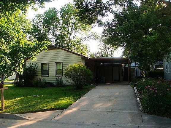 Side of House Driveway 2