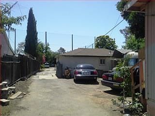 4th image of 1686 E San Antonio St